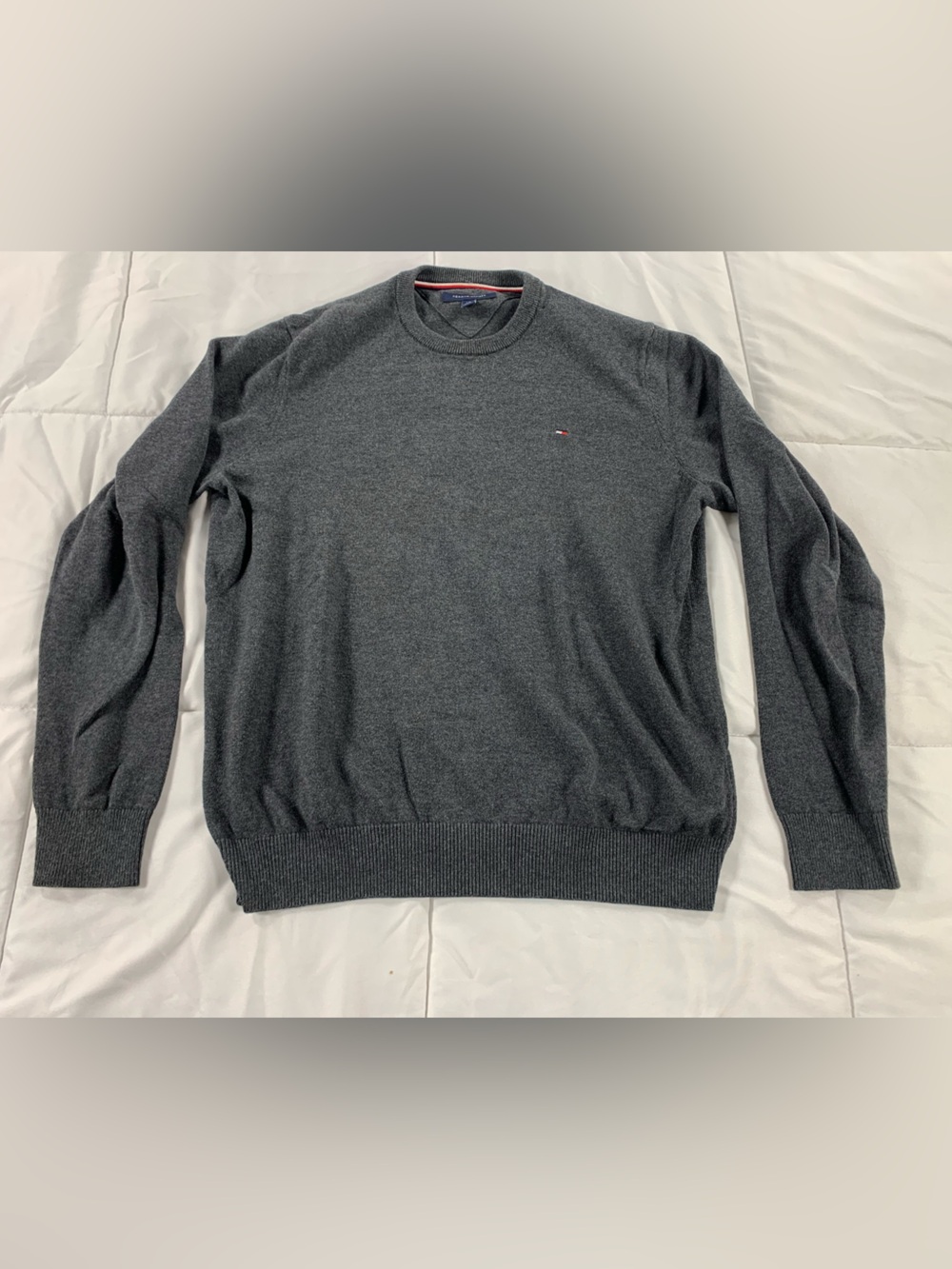 Pre loved TOMMY HILFIGER sweatshirt mens size L